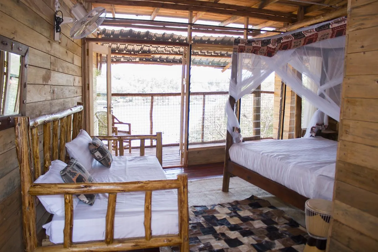Hotel Living Waters Resort Jinja